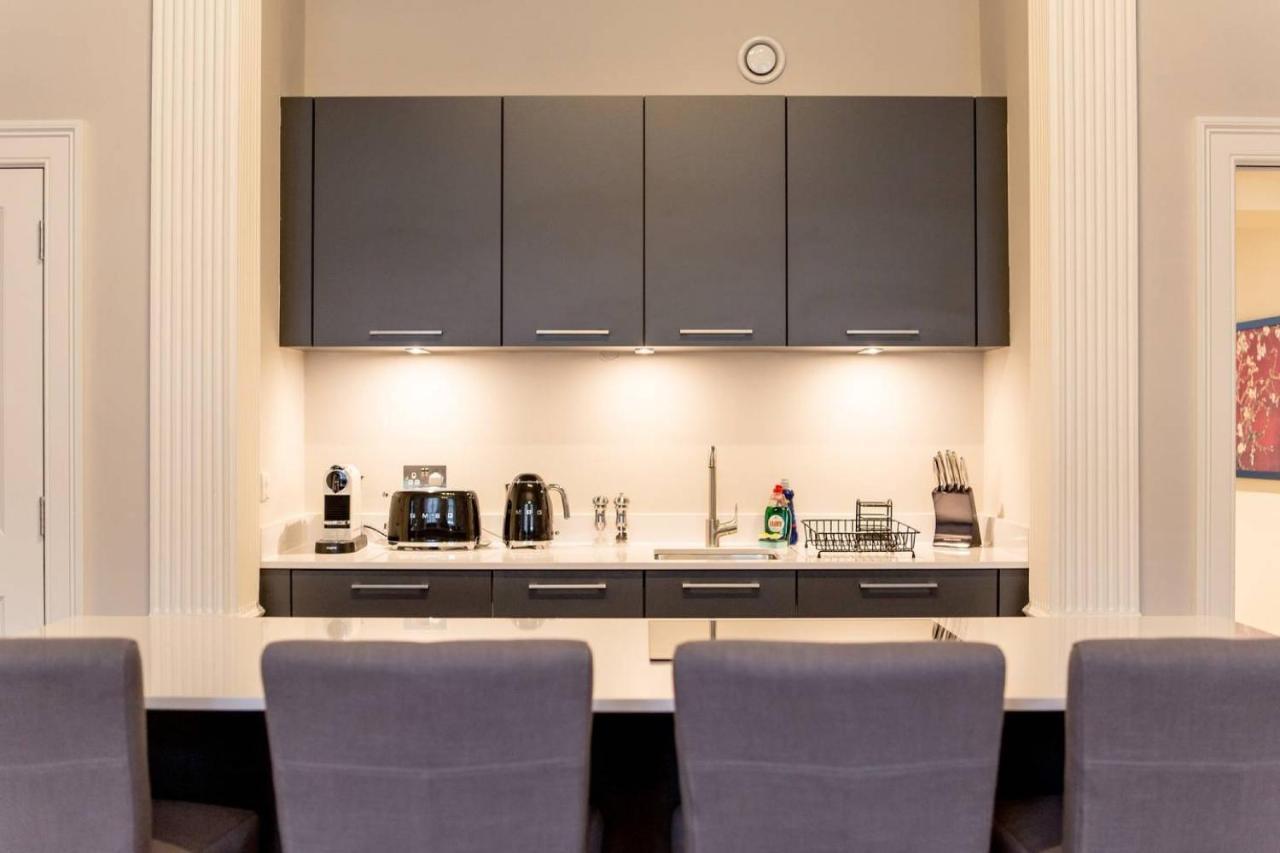 Joivy Exquisite Flat In The City Centre Edinburg Exteriör bild